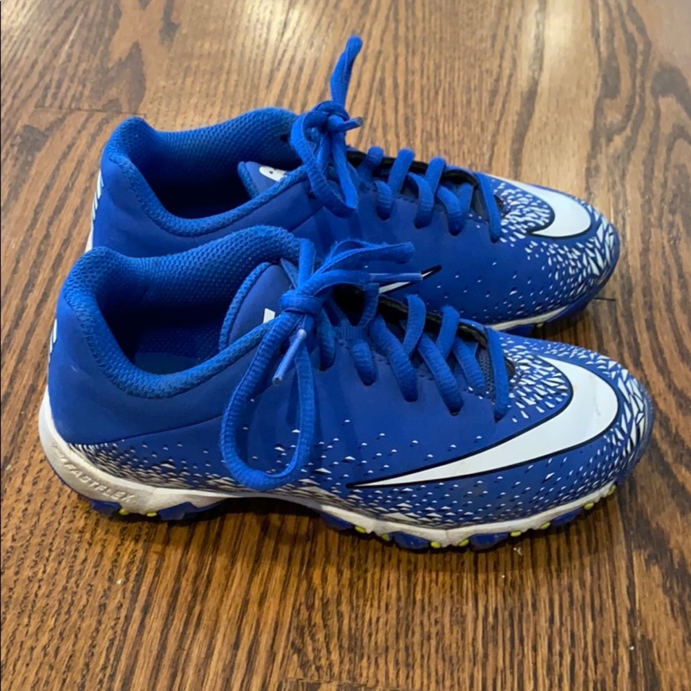 Nike Vapor football cleats, boys size 13